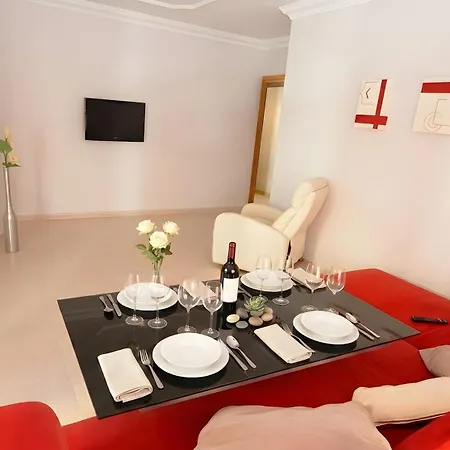 Centro De Conil Muy Amplio Solo Alquillamos Familias Parejas Апартаменты *