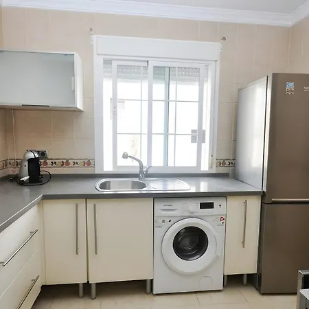 Centro De Conil Muy Amplio Solo Alquillamos Familias Parejas Апартаменты Кониль-де-ла-Фронтера