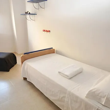 Centro De Conil Muy Amplio Solo Alquillamos Familias Parejas Apartmán *