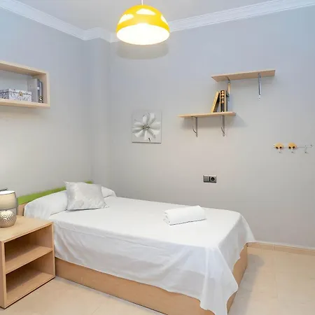 Centro De Conil Muy Amplio Solo Alquillamos Familias Parejas Апартаменты Кониль-де-ла-Фронтера