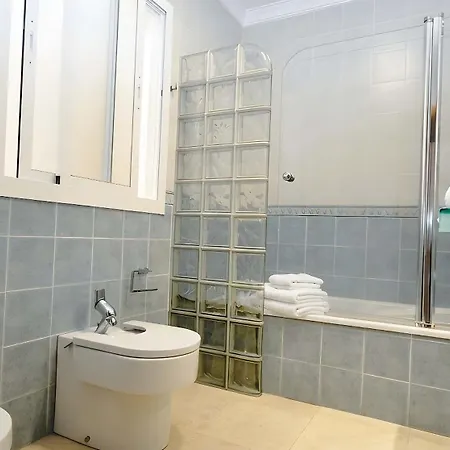 Apartmán Centro De Conil Muy Amplio Solo Alquillamos Familias Parejas *